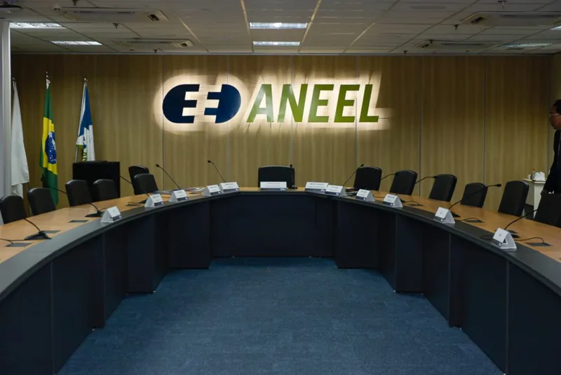 Aneel inclui baterias e suprimento de última instância na agenda regulatória