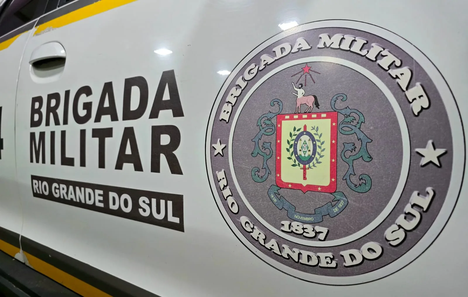 Brigada Militar prende homem e mulher por suspeita de tráfico em Santa Cruz do Sul