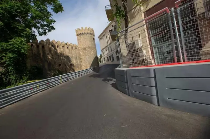 Baku altera programação da F1 e amplia disputa pelo campeonato