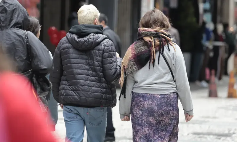 Frio mantém São Paulo sob máxima de 13º C nesta segunda-feira