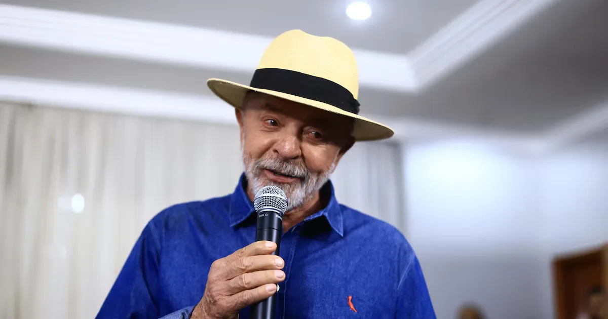 Lula condiciona participação em debate da Globo a confronto com Flávio Bolsonaro