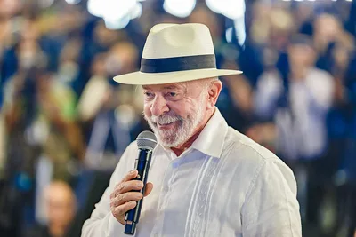 Lula diz que presidente deve priorizar o povo, não Daniel Vorcaro