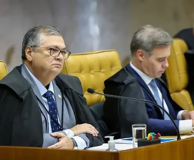 Crise no STF abre disputa de riscos para o PL na campanha de Flávio Bolsonaro