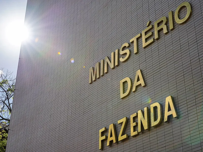 Projeção de inflação do governo para 2026 cai a 4,9%, mas segue acima da meta