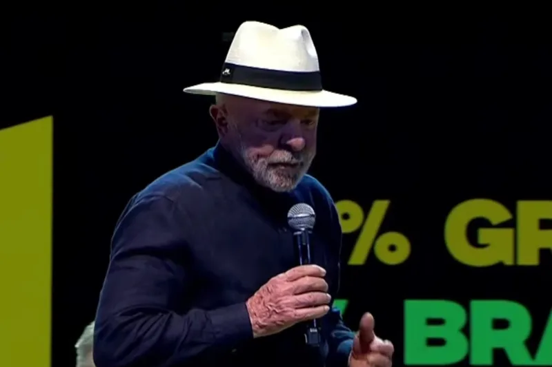 Lula atribui problemas do BRB a Ibaneis e Vorcaro e rejeita aporte da União