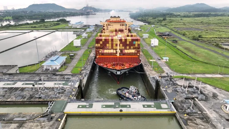 Canal do Panamá eleva limite diário e calado após chuvas