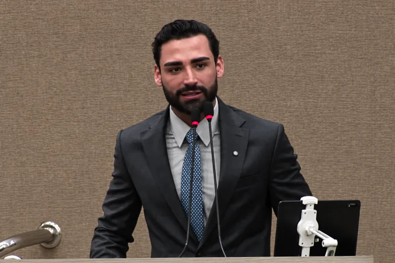 Vereador critica retirada de projeto sobre autismo da pauta em Manaus