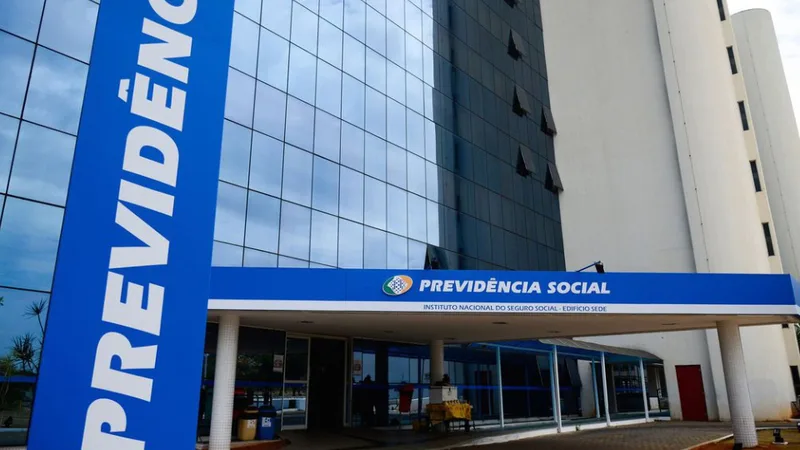 Atrasados do INSS alcançam 173,8 mil segurados em 126,4 mil ações