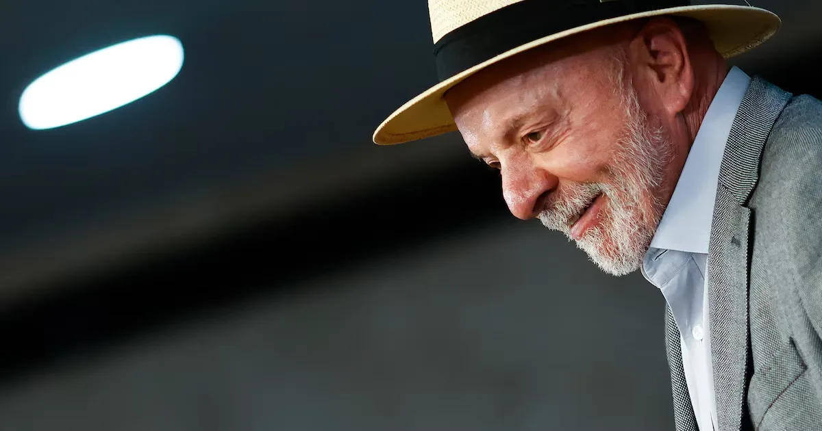 Lula cobra Flávio Bolsonaro por recursos ligados a filme sobre Jair Bolsonaro