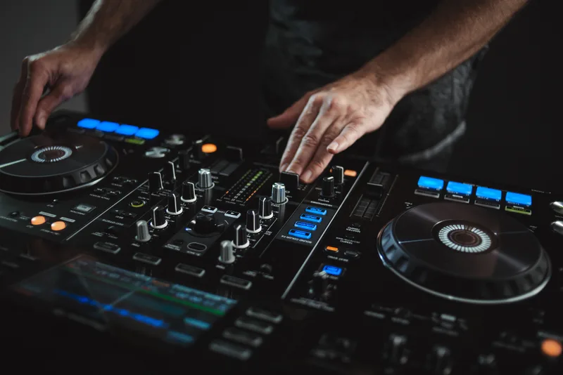 Aimec abre curso presencial de DJ com 12 vagas em Santa Cruz do Sul