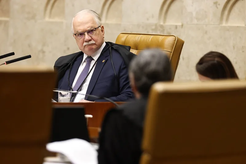 Fachin assume relatoria de processo sobre possível investigação de Moraes
