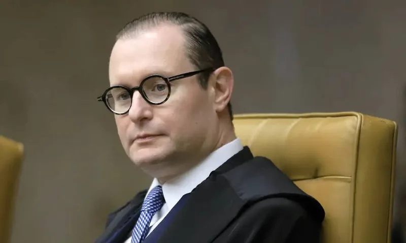 STF cobra posição da Anatel sobre internet móvel antes das eleições