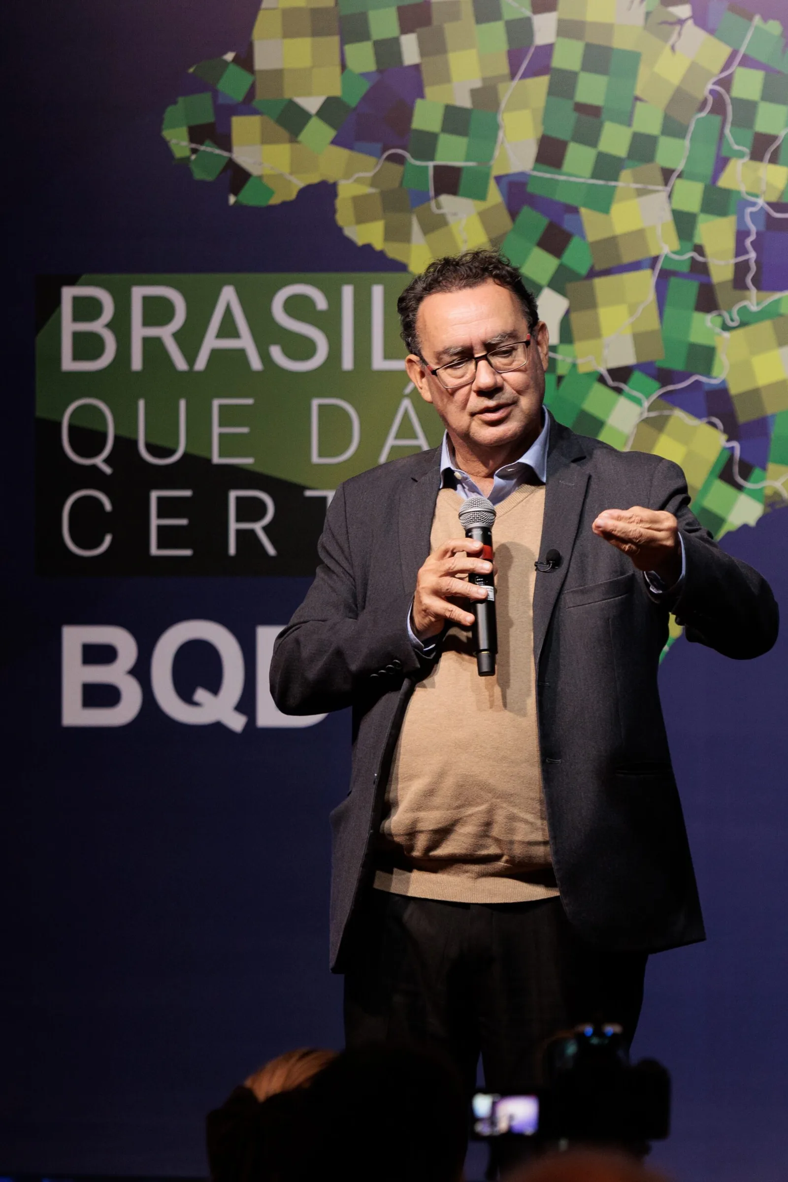 Cury vê dificuldade para cumprir meta fiscal no início de eventual mandato