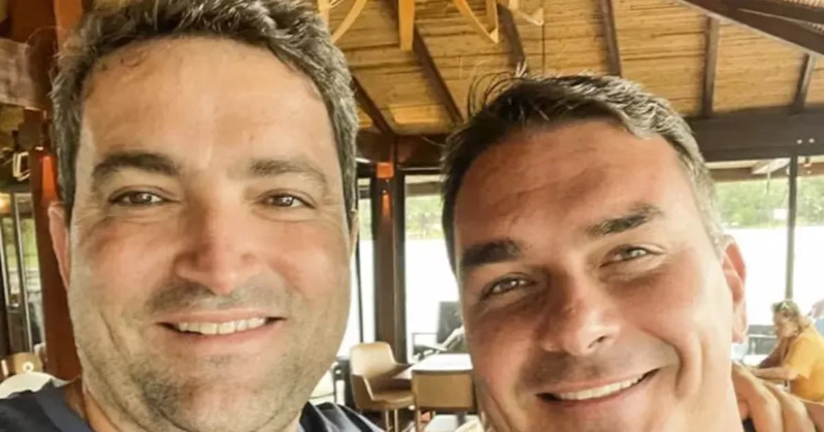 Flávio Bolsonaro teria usado imóvel ligado a advogado alvo da PF no caso INSS