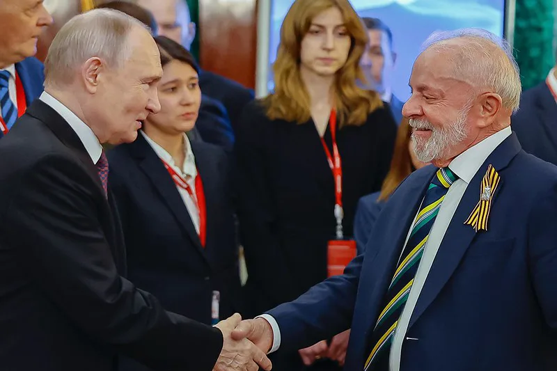 Putin diz que parceria entre Rússia e Brasil avança em mensagem a Lula