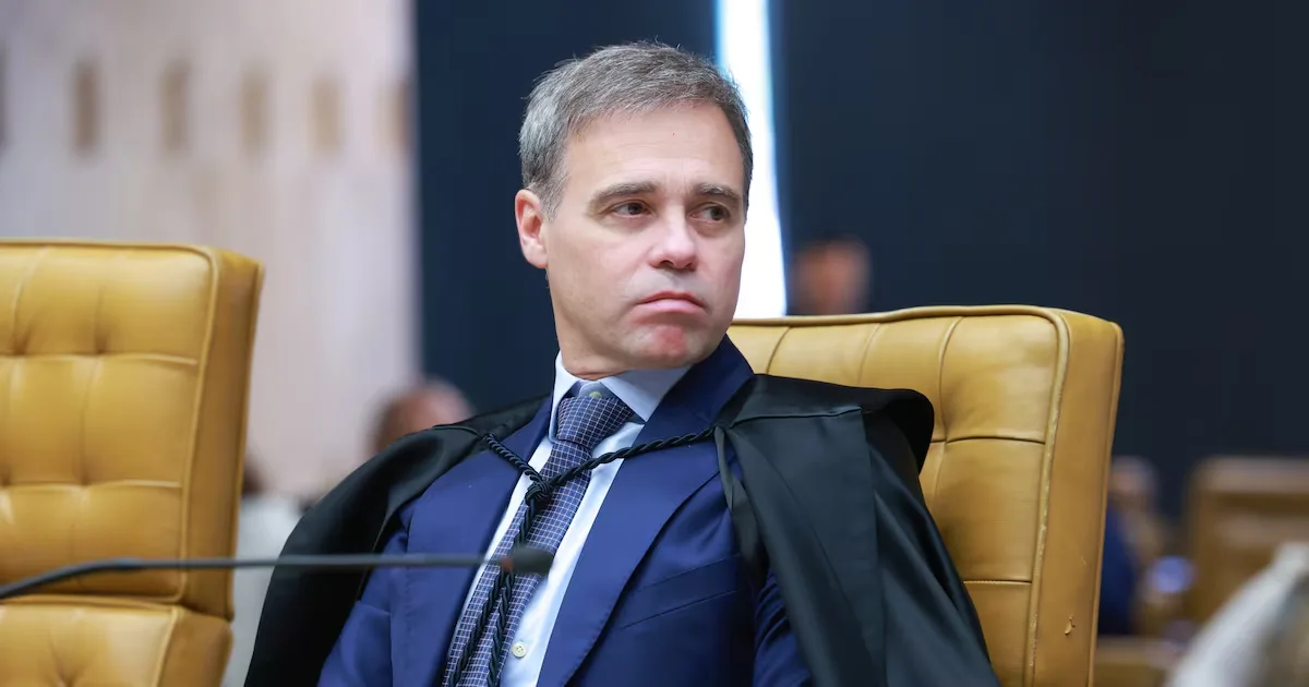 Mendonça rejeita abertura de dados do celular de Vorcaro antes de julgamento no STF
