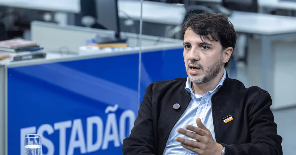 Editora cobra campanha de Renan Santos por uso não autorizado de canção