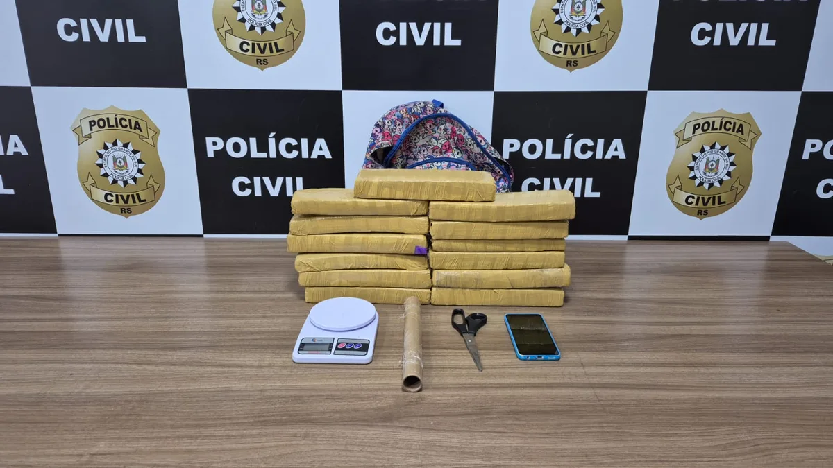 Homem é preso após polícia apreender oito quilos de maconha em imóvel