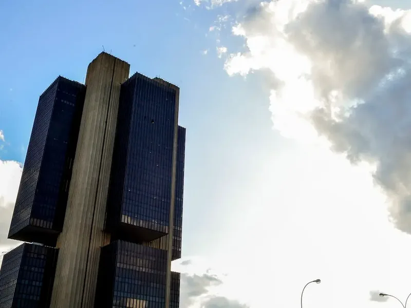 Pix terá novas regras para contas-salário, cobranças e instituições participantes