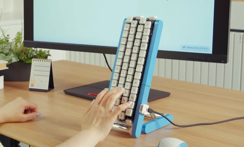 Google Japan apresenta teclado com esteira que leva as teclas aos dedos