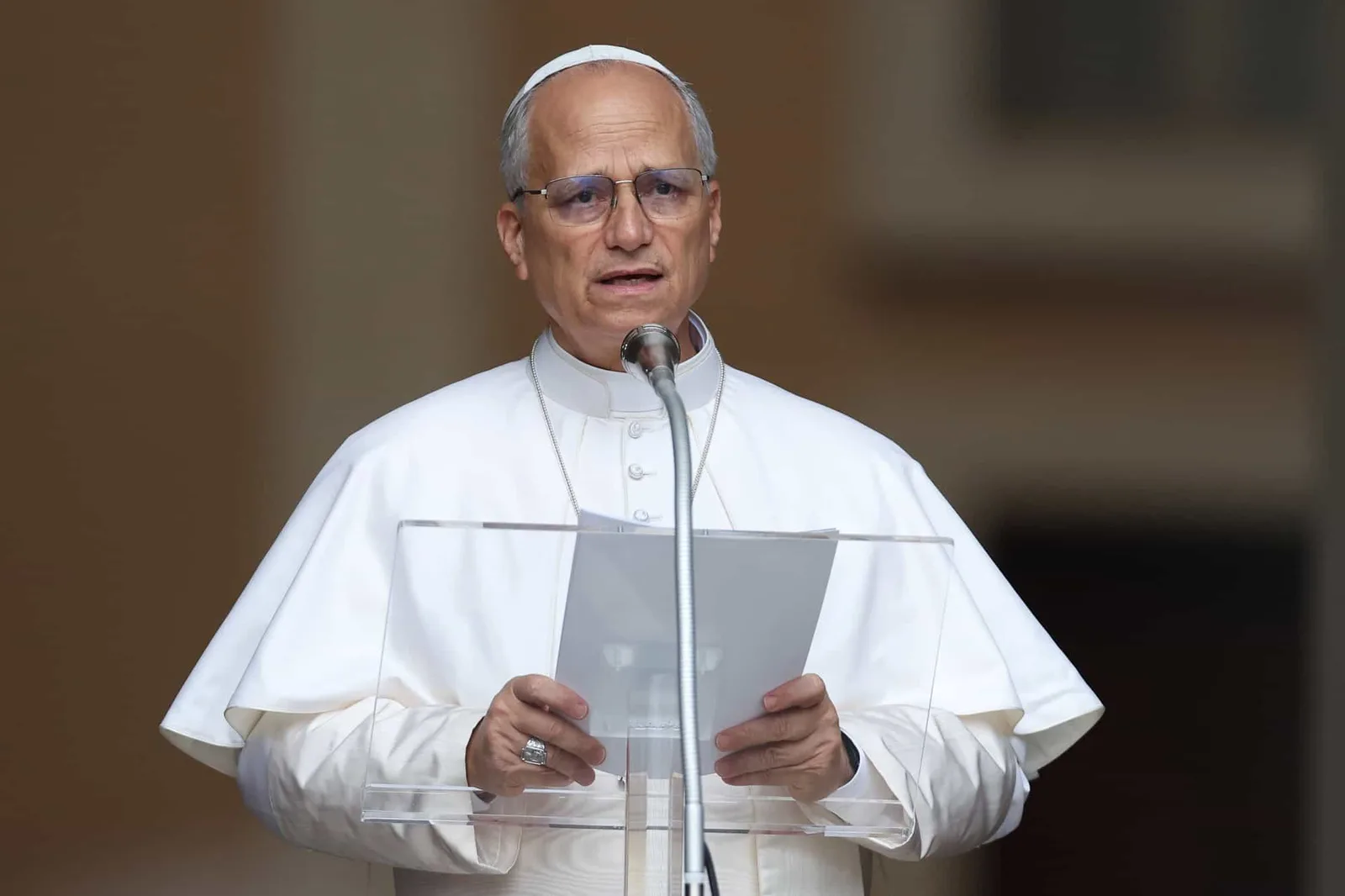 Leão XIV diz que IA não deve substituir decisões da consciência humana