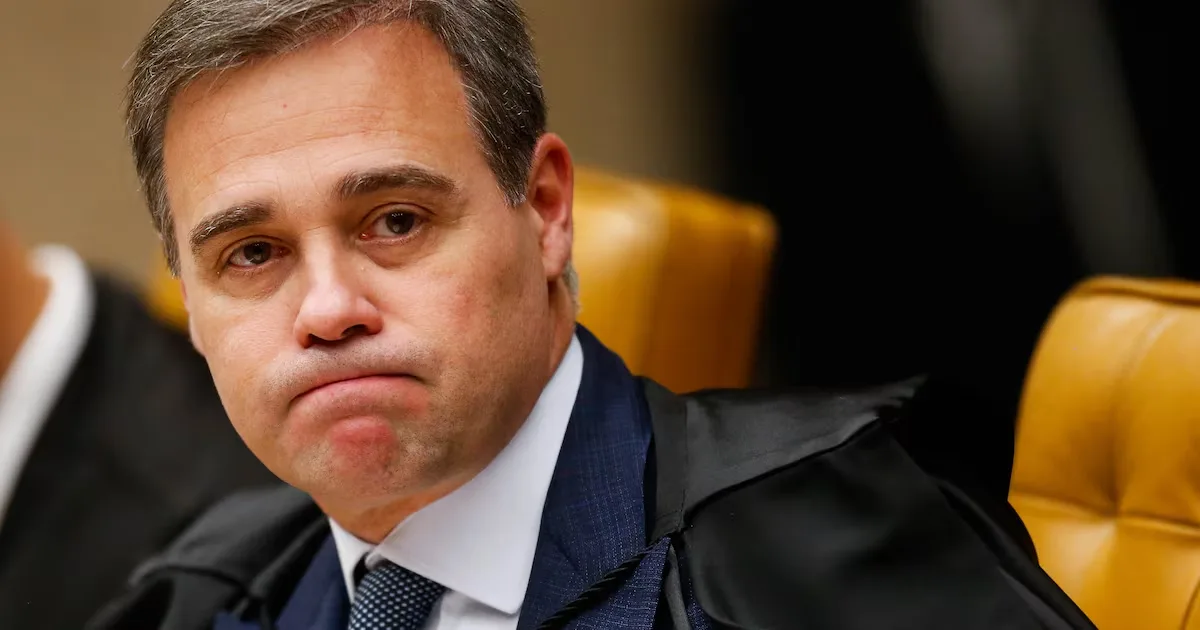 Mendonça exige dados brutos e supervisão sobre investigações da PF