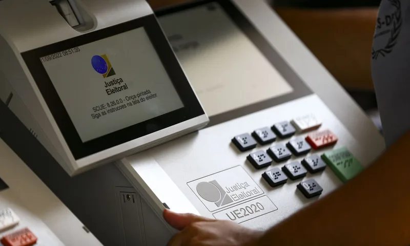 Abstenção de eleitores acima de 70 anos chega a quase 60% em 2022