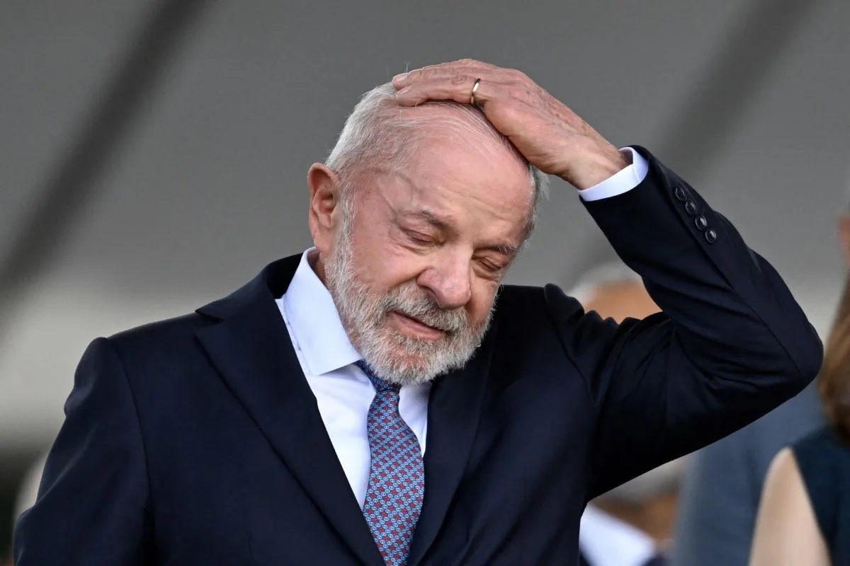 Lula pede isenção para compras do SUS e questiona críticas à taxa de importação