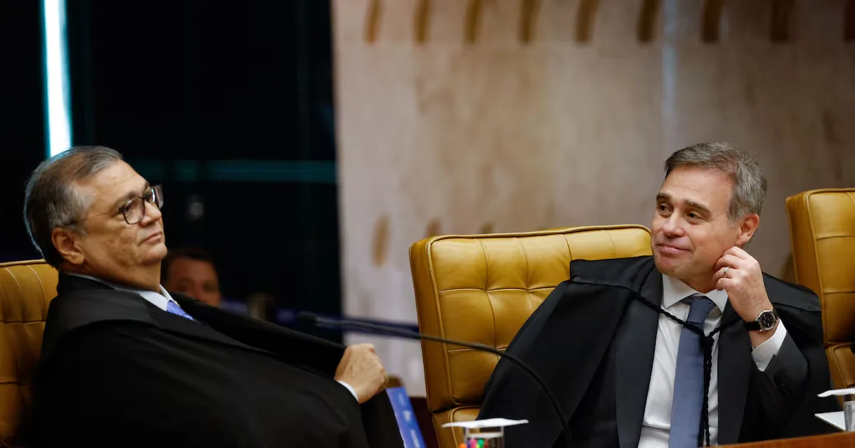 Dino envia ao plenário decisão sobre afastamento na Polícia Federal
