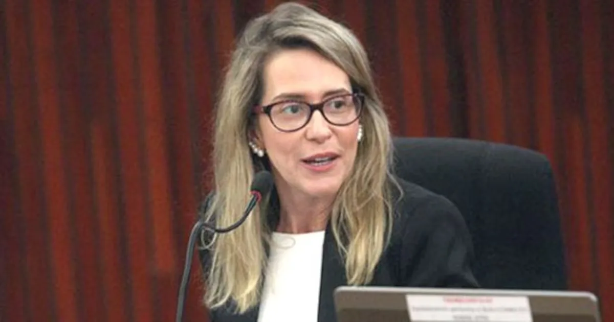 Decisão de Gilmar Mendes valida reajuste de 15% do Bolsa Família antes de análise no TSE
