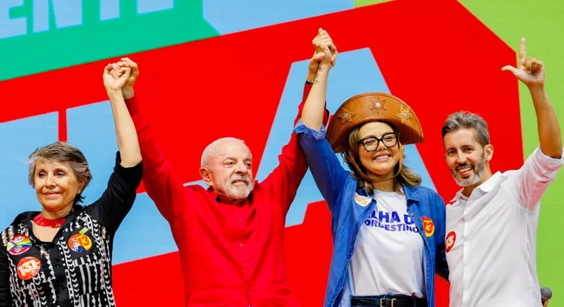 Candidatos têm compromissos eleitorais em quatro cidades nesta segunda-feira