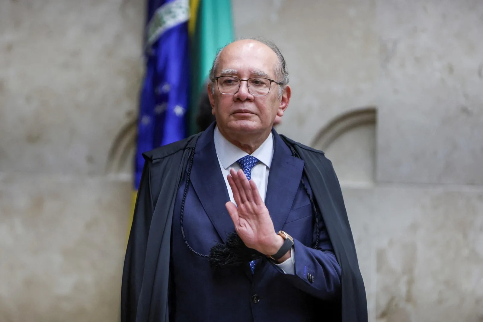 Gilmar questiona decisões de Mendonça após arquivamento de denúncia contra Gonet