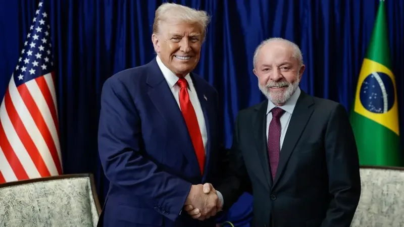 Lula cobra distância dos EUA na eleição e critica tarifas de Trump