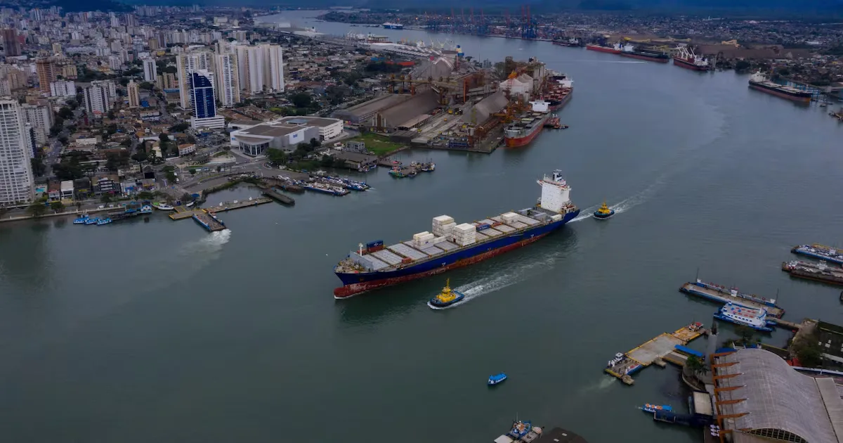 Suspensão de dragagem ameaça custos e investimentos no Porto de Santos, dizem entidades