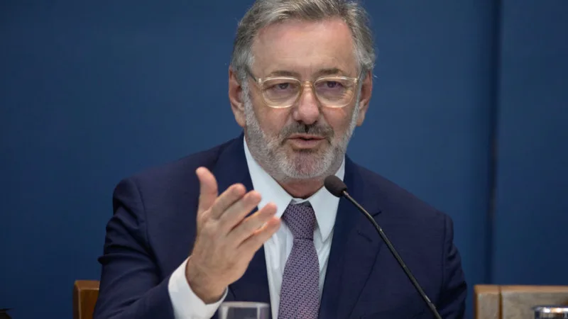 Ministro defende neutralidade para reduzir dependência externa de fertilizantes