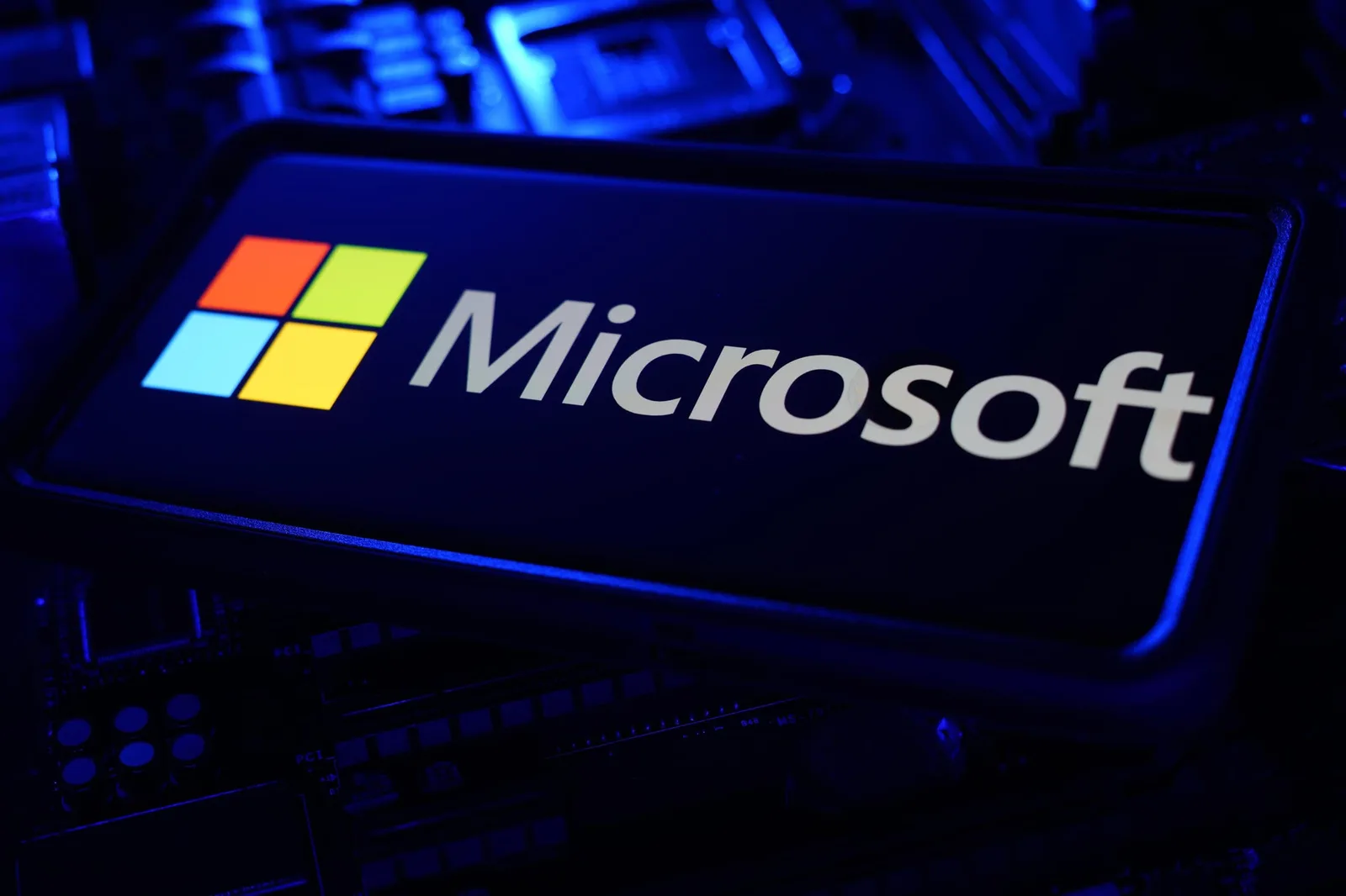 Microsoft anuncia evento sobre Windows, Surface e IA local