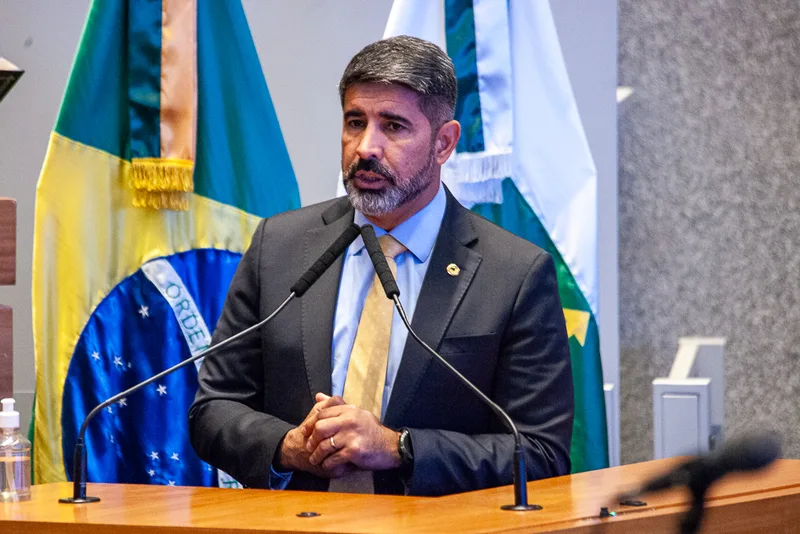 Deputado distrital Roosevelt Vilela responderá por acusações eleitorais no DF