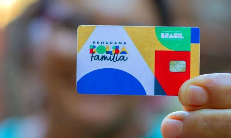 Bolsa Família terá reajuste de 15% a partir da folha de outubro