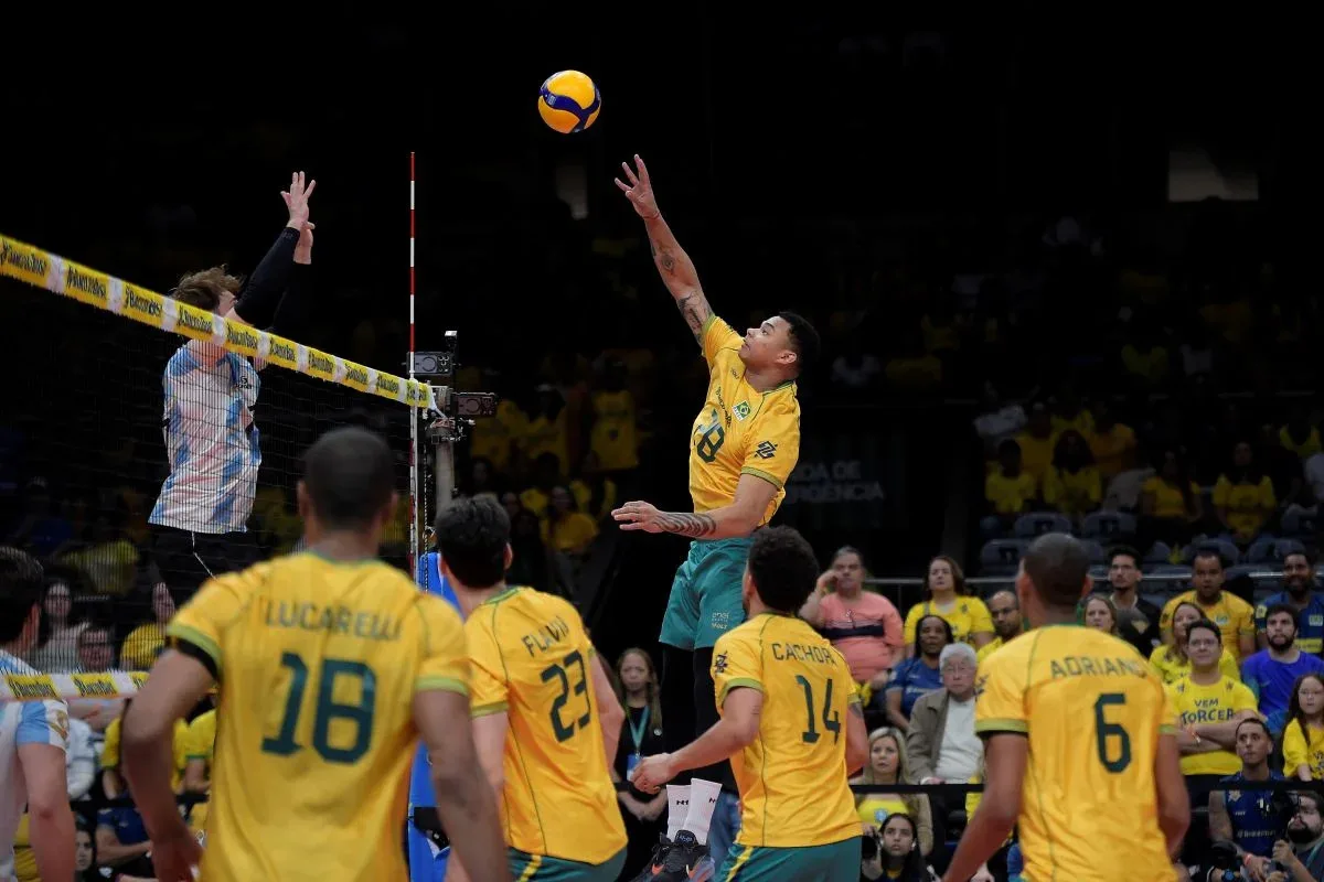 Brasil vence Argentina por 3 a 0 e conquista vaga olímpica no vôlei