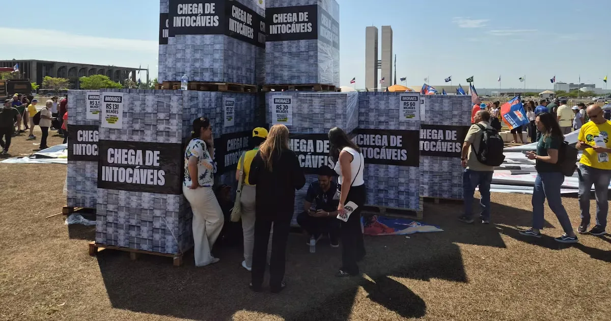 Protesto contra Moraes leva críticas ao STF e disputa política a Brasília