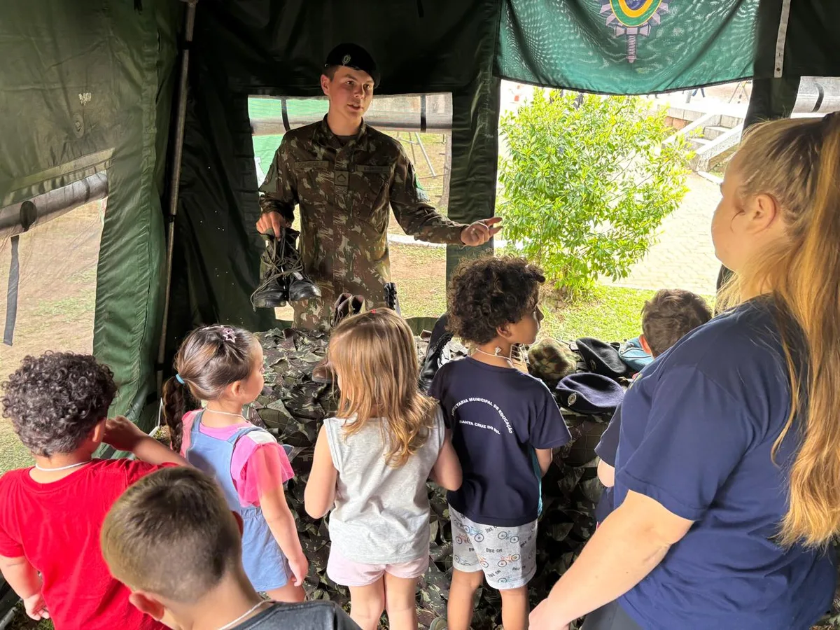 Semana da Pátria tem atividades culturais e desfile cívico-militar em Santa Cruz