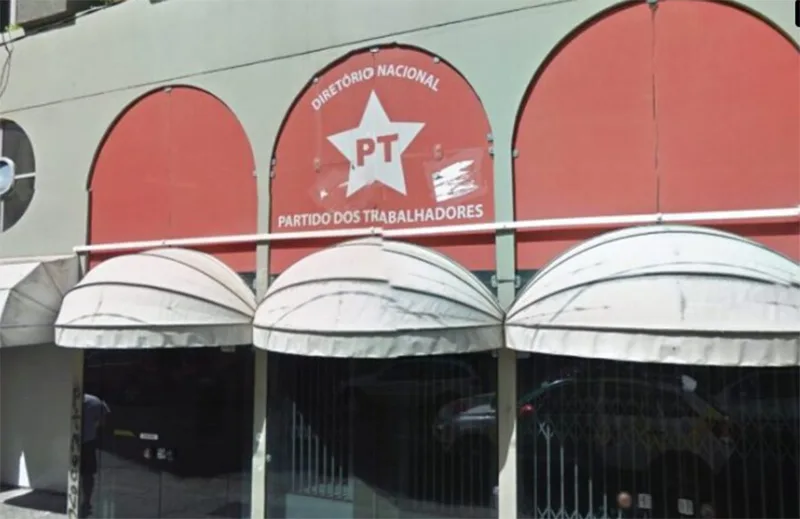 PT pede ao STF apuração de possível influência estrangeira na eleição