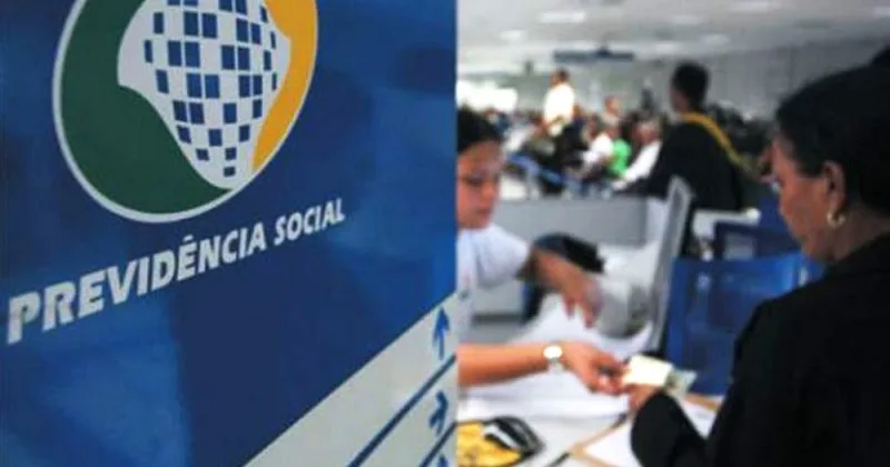 Calendário do INSS combina valor do benefício e número final para liberar pagamentos