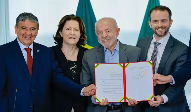 Bolsa Família terá benefício mínimo de R$ 691 a partir de 19 de outubro
