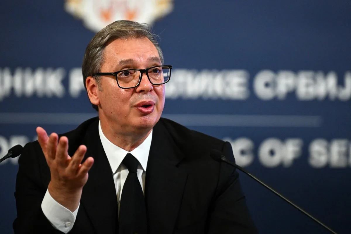 Renúncia de Vucic abre disputa eleitoral sob pressão de movimento estudantil na Sérvia