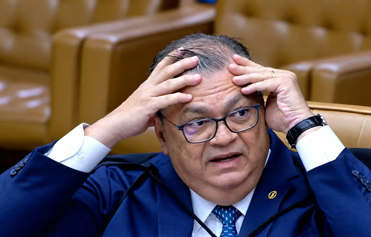 Fachin avalia retirar caso Mendonça da pauta do STF em meio à crise do Master