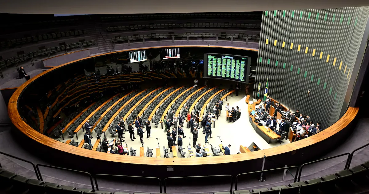 Emendas avançam no Orçamento e reduzem espaço para investimentos públicos