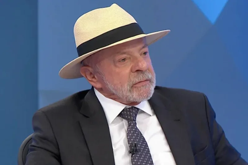 Lula acusa adversários de buscar apoio dos Estados Unidos na eleição