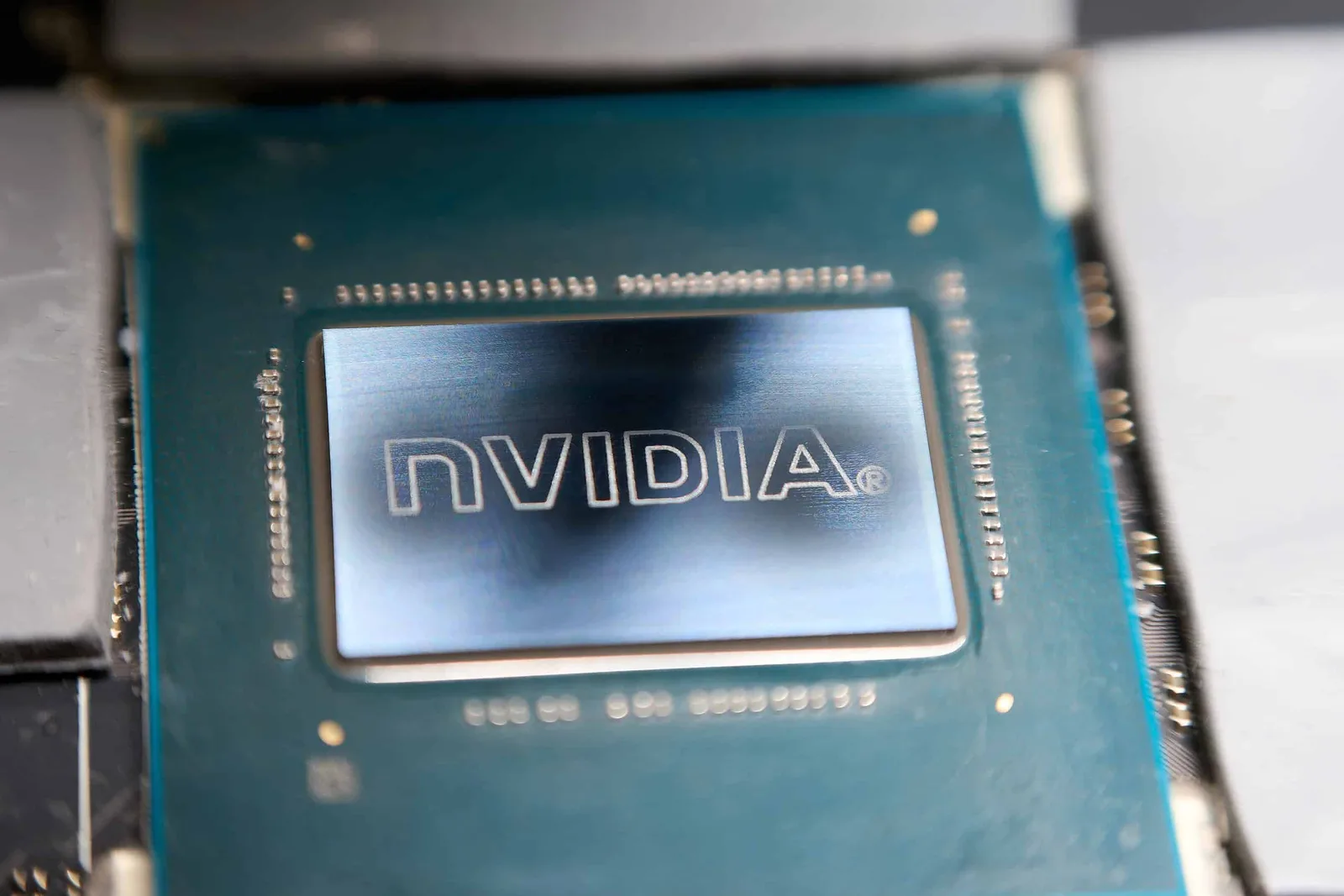 Nvidia prevê dobrar vendas de chips no próximo ano com avanço da IA