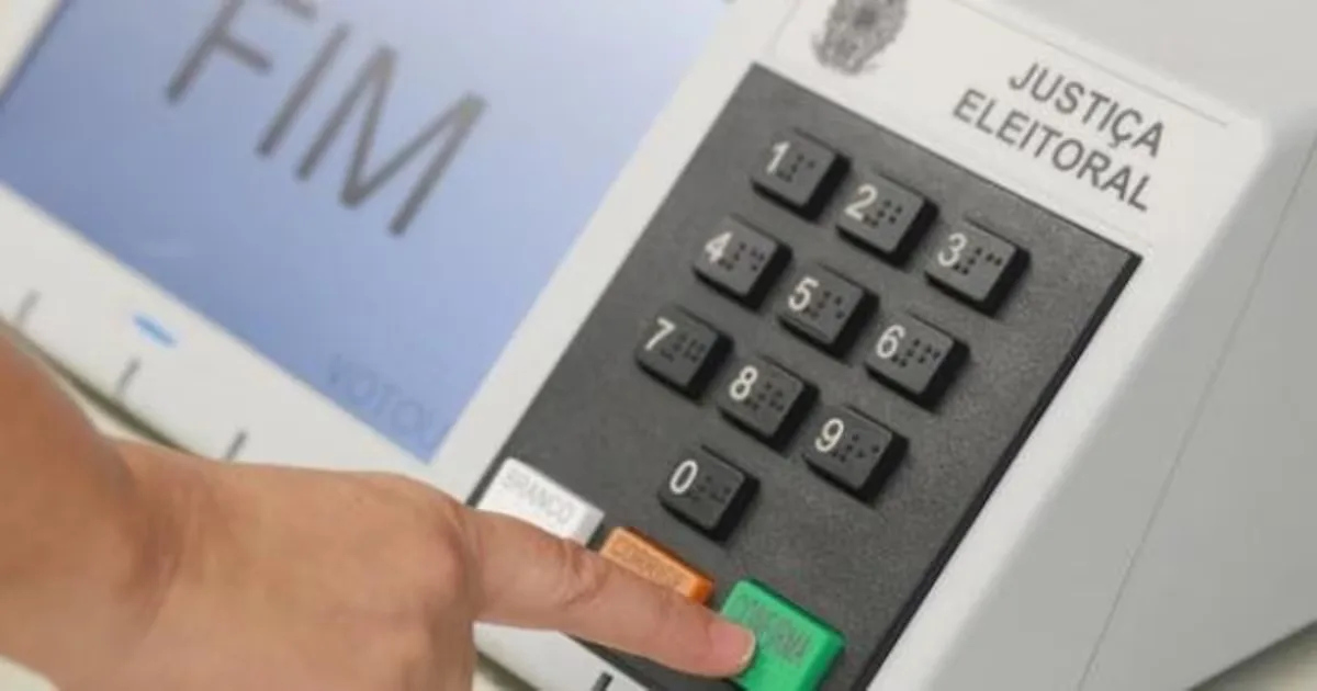 TSE valida três novas chapas e deixa duas candidaturas presidenciais sob análise
